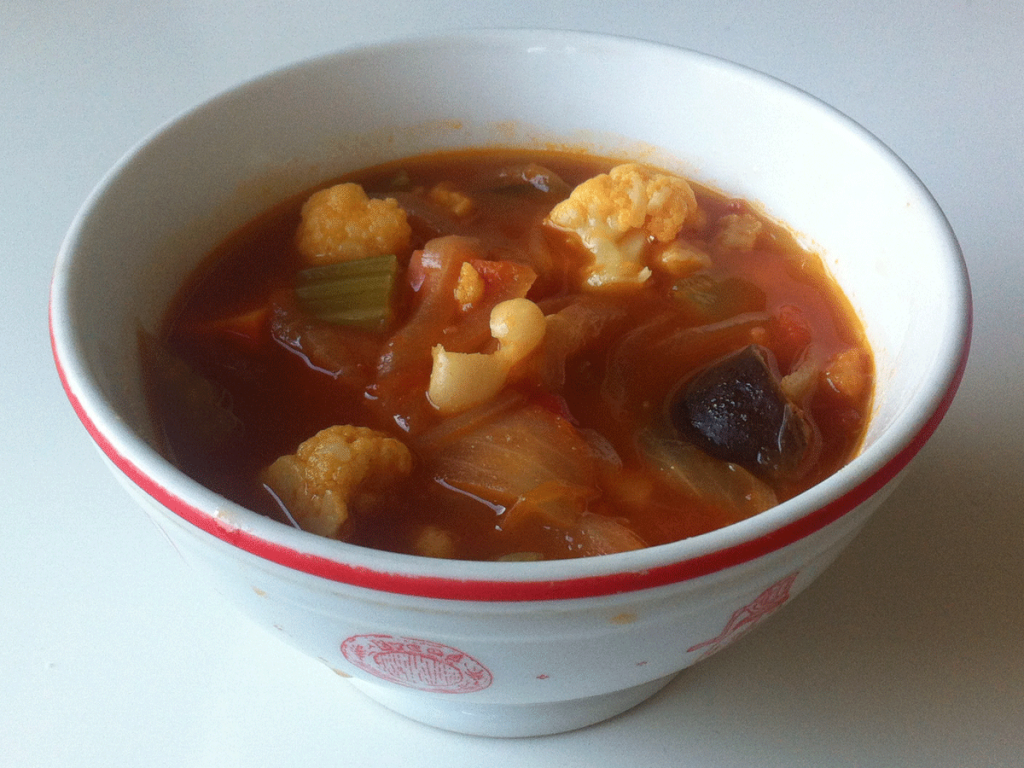 白インゲン豆と野菜のスープ