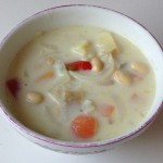 豆乳入り豆と野菜スープ